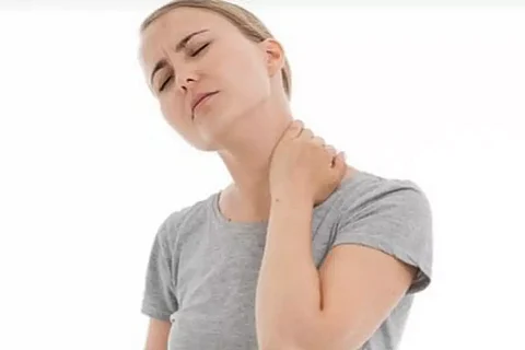 'പെയിന് ബാമി'ല് തീരില്ല കഴുത്ത് വേദനകളെല്ലാം