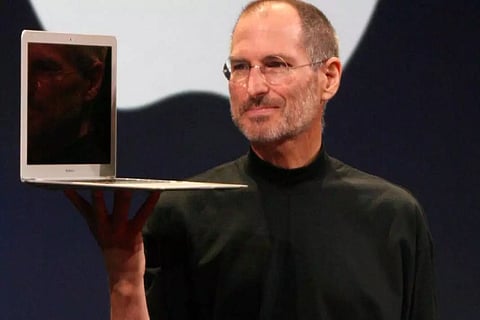 ആരായിരുന്നു സ്റ്റീവ് ജോബ്സിന്റെ ആദ്യ ഉപഭോക്താവ്?