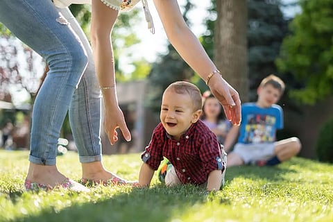 അമ്മമാരേ, നിങ്ങള്ക്കാകണോ കുട്ടികളുടെ റോള് മോഡല്; ഈ വഴികള് സഹായിക്കും