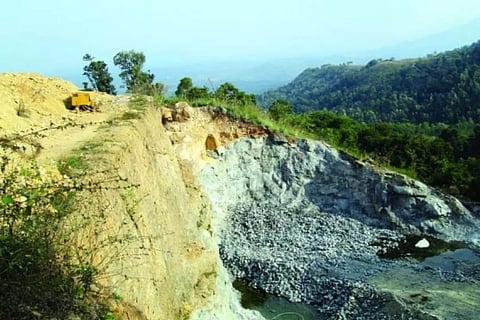 പാറഖനന നിരോധനം അനിശ്ചിതകാലത്തേക്ക് ; നിര്മ്മാണങ്ങള് നിലയ്ക്കും