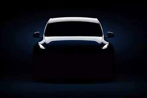 ടെസ്ല മോഡല് വൈ അവതരണം ഉടന്, മെഴ്സിഡീസ് GLAക്ക് ഭീഷണിയാകും