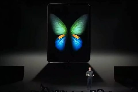 സ്ക്രീൻ മടക്കാം നിവർത്താം, എത്തി സാംസംഗ് ഗാലക്സി ഫോൾഡ്