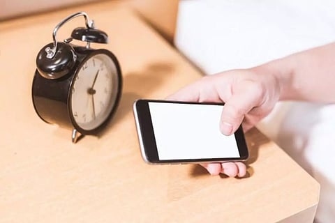 രാത്രിയില് ഫോണ് വേണ്ടേ വേണ്ട…