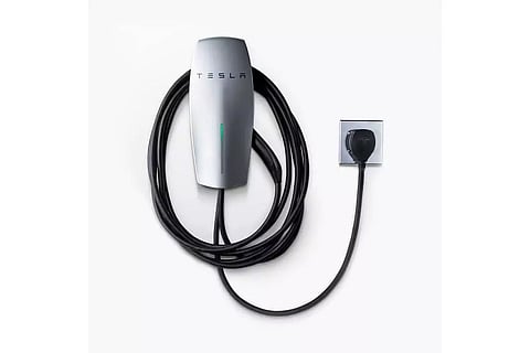 വീട് ചാര്ജിംഗ് സ്റ്റേഷനാക്കാം, പുതിയ കണ്ടുപിടുത്തവുമായി ടെസ്ല