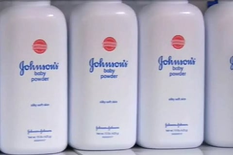 ബേബി പൗഡറിൽ ആസ്ബെസ്റ്റോസ്: ജോൺസൺ & ജോൺസൺന്റെ ഓഹരിവില മൂക്കുകുത്തി