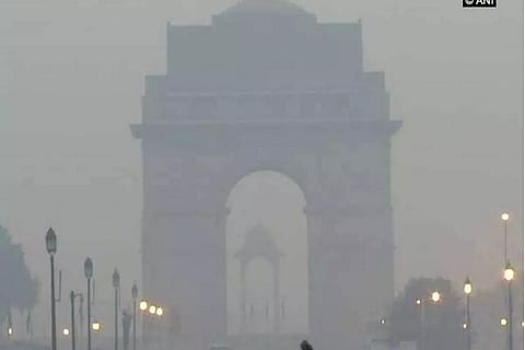 വായുമലിനീകരണം: ഡൽഹിയിൽ സ്വകാര്യ വാഹനങ്ങൾ നിരോധിച്ചേക്കും