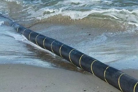 കൊച്ചിയിലെ മേൽപ്പാലം നിർമ്മാണത്തിനിടെ മുറിഞ്ഞത് 3 ഭൂഖണ്ഡങ്ങളെ ബന്ധിപ്പിക്കുന്ന കേബിൾ