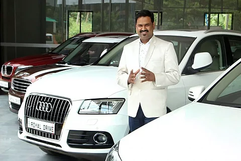 റോയല് ഡ്രൈവ് ലക്ഷ്വറി മോഹം പൂവണിയുന്നിടം