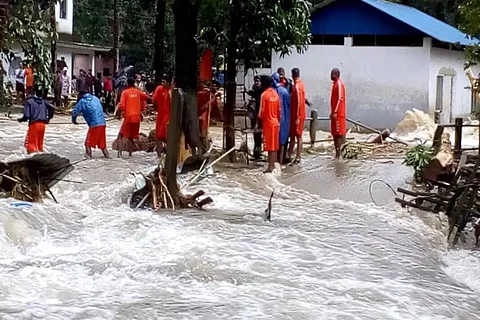 ദുരിതാശ്വാസ നിധി: നികുതിയിളവിന് എന്തു ചെയ്യണം?
