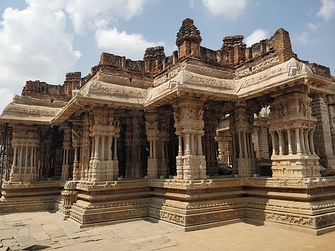 10 Features Showing the Fundamental and All-encompassing Unity of Bharatavarsha: A Ready Reckoner