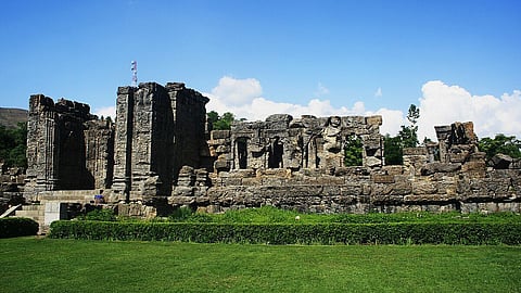 How Sheikh Abdullah, The 20th Century Shah Mir, Worked His Spell And Won Art 370 – His Project Blackmail Is Now Finished