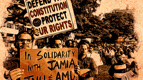 സിവിൽ സൊസൈറ്റി എന്നത് ഫോർത്ത് ജനറേഷൻ യുദ്ധത്തിൽ ഏർപ്പെട്ടിരിക്കുന്ന ശക്തികൾ പുതുതായി ചേർത്ത വാക്കാണ്