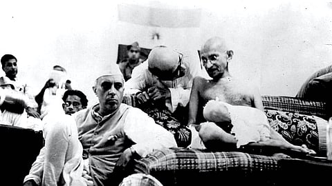 A Peek into the Congress Working Committee Under Mohandas Gandhi’s Dictatorship