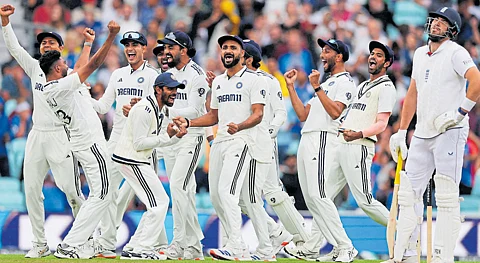 Mohammed Siraj (second from left) celebrates after dismissing England’s Jamie Overton (right).