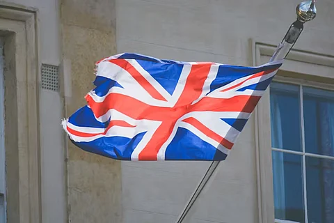 UK to start returning some migrants to France within days