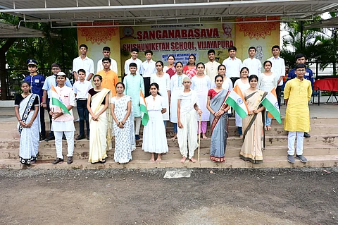 Sanganabasava Shishuniketan honours freedom fighters