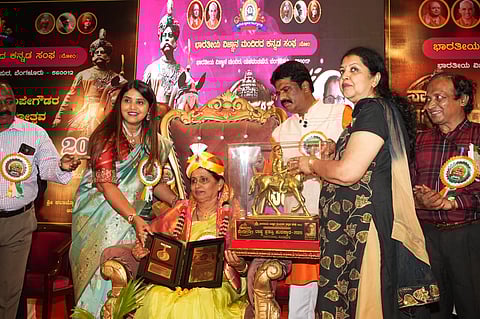 Vishwaprajnaa Academy principal honoured with national award