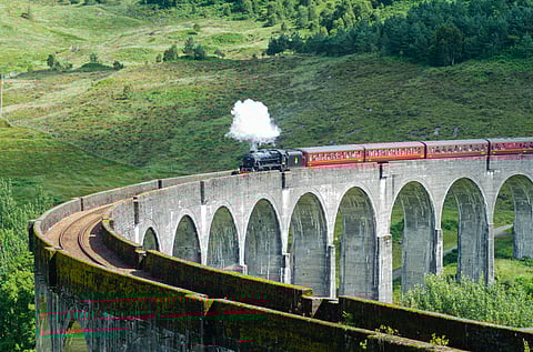 Why does Harry Potter’s train scene look real?