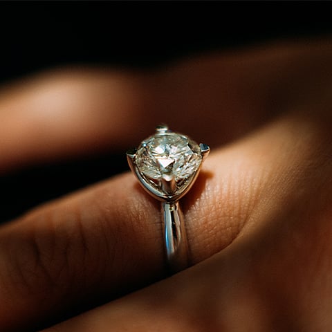 Anglo American May Consider De Beers IPO Amid Weak Diamond Demand