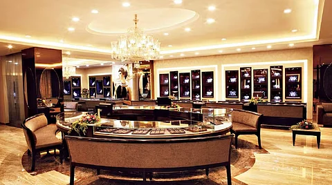 Tanishq Launches In-Store Diamond Evaluation in Partnership with De Beers