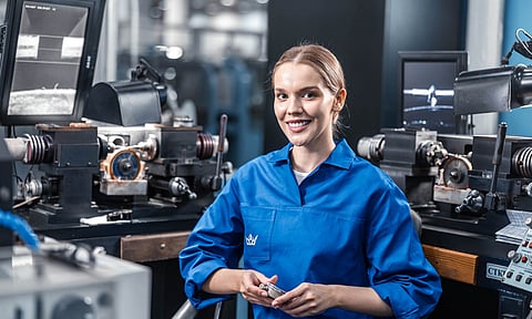 Alrosa’s Smolensk Plant Introduces Automation in Diamond Cutting