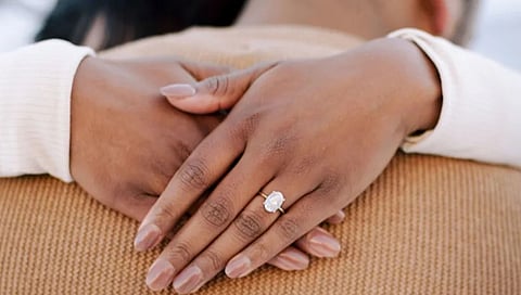 Signet’s Potential De Beers Bid Aligns With Natural Diamond Strategy: UBS