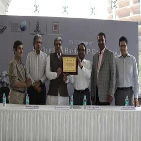 (L to R) Mahendra Gandhi, Anoop Mehta, Hon. Haribhai Chaudhary - MOS for Home, Arun Mehta, Vipul Shah and Rajiv Mehta