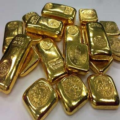 Government surprises traders with scrapping of gold import rule