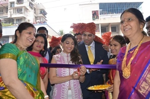 P. N. Gadgil launches new showroom in Panvel