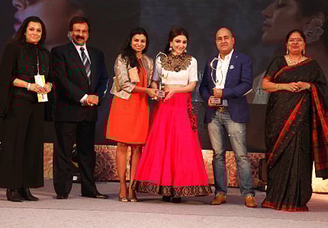 Anmol Jewellers awarded at JJS-IJ Jewellers Choice Design Awards 2015