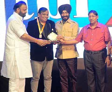 Rajendra Jain from Swarovski honoured with Top 50 Indian Icon Awards 2016