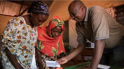 GIA reaches practical gemstone education to artisanal miners