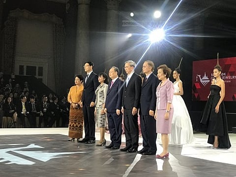 Sontirat Sontijirawong, Minister of Commerce (4th from left)