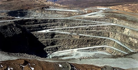 Zimbabwe Amends Mining Bill; Removes Requirement for Foreign Mines to List Locally