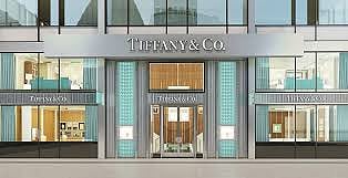 Tiffany global holiday sales decline