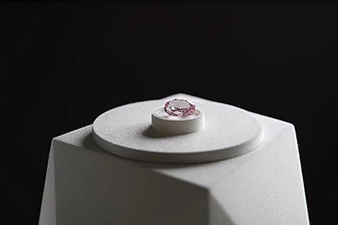 ALROSA Exhibits Largest Pink Diamond in Company’s History