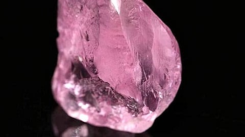 Gem Diamonds receives $8.8 million for 13.3 carat pink diamond