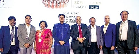 Ram Babu Gupta, Convener, Silver Jewellery Panel, GJEPC; Mansukh Kothari, Convener, National Exhibitions, GJEPC; Rupa Dutta, Economic Advisor, Ministry of Commerce and Industry; Piyush Goyal, Minister of Commerce and Railways; Pramod Agrawal, Chairman, GJEPC; Dineshbhai Navadiya, Regional Chairman, Gujarat, GJEPC; Prakash Chandra Pincha, Eastern Regional Chairman, GJEPC; and Ashok Seth, Northern Regional Chairman, GJEPC