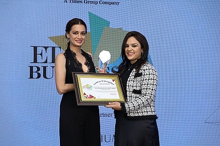 Pooja Sheth of Limelight Diamonds receives ET Business Icon award