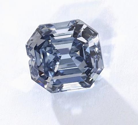 Sotheby's withdrew the 3.01 ct fancy vivid blue diamond with an estimate of $4.3 – $6.3 million from the sale (Courtesy Sotheby's)