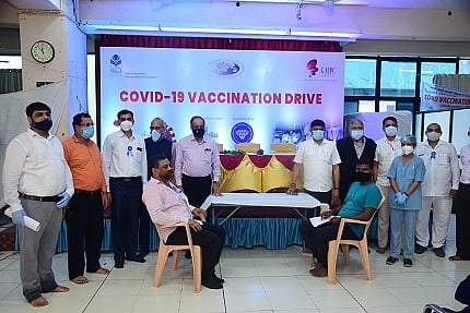 GJEPC, GJNRF and WFDB organise a free vaccination drive for diamond artisans