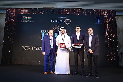 L-R) Dilip Shah, Convener, International Exhibitions, GJEPC; Motaz Al Shueibi, Managing Director, Salem Al Shueibi Jewellery; Dr. Aman Puri, Consul General, Consulate General of India; Colin Shah, Chairman, GJEPC