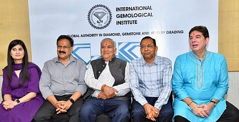(L-r) Meenakshi Jain, Rajiv Jain, Navrattan Kothari, Arun Kothari and Tehmasp Printer