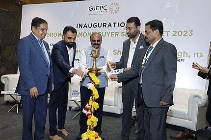 First-Ever Lab-grown Diamond BSM Kicks Off in Surat