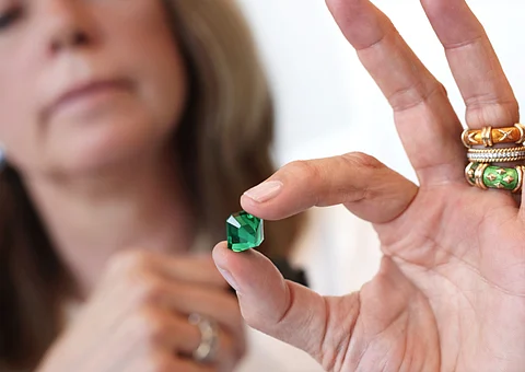 Tiffany Acquires Rare 10ct+ ‘Tiffany Muzo Emerald’