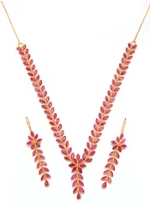 P Mangatram Jewellers launches world's lightest necklace at IIJS-2012