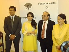 Forevermark announces association with Kay Jewels
