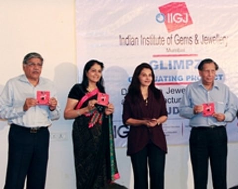 IIGJ hosts its 'Glimpz-13 Exhibition’