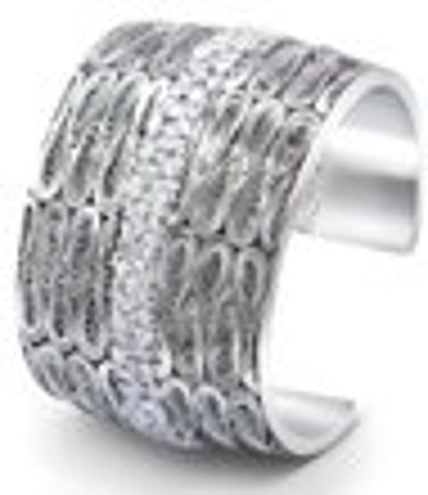 ORRA creates award winning platinum French bangle