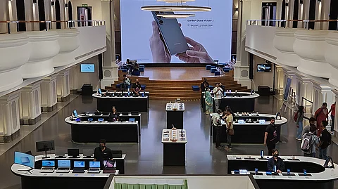Samsung Plans to Open 15 Premium Experience Stores Across India
